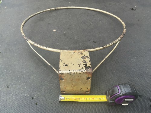 Basket ball hoop